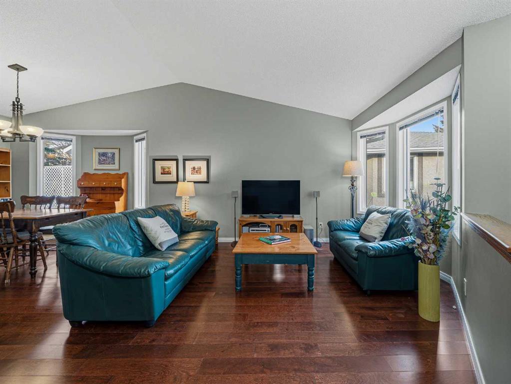 Picture for 301 Arbour Cliff Close NW