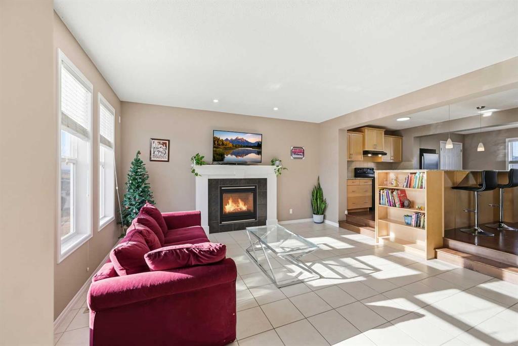 Picture for 69 Skyview Springs Crescent NE