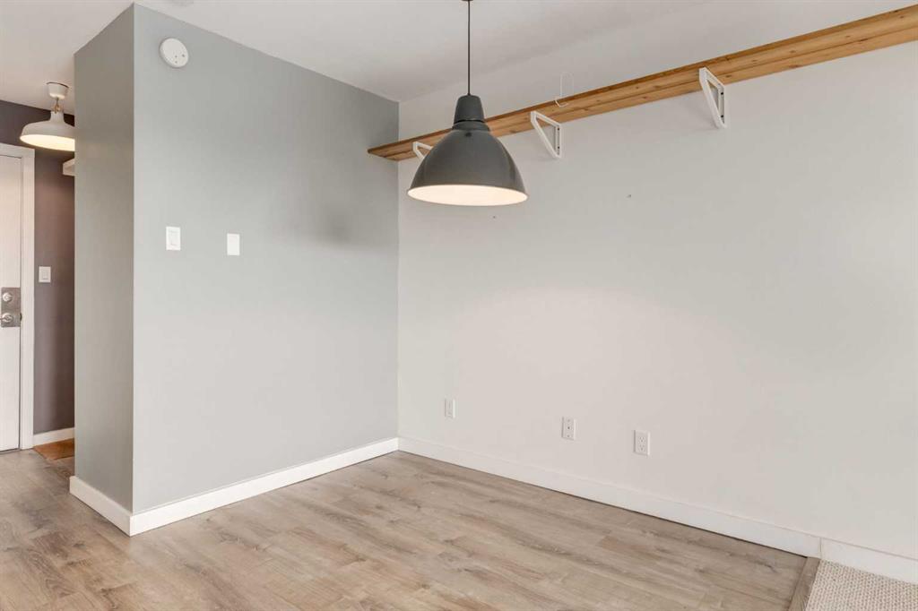 Picture for 206, 1513 26 Avenue SW