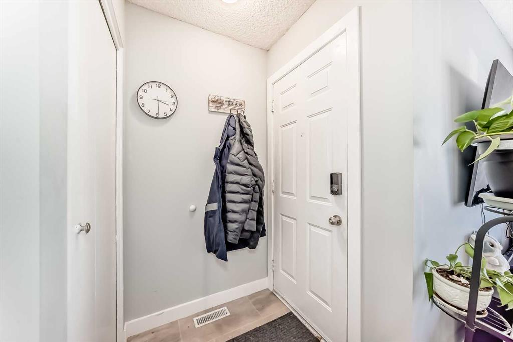 Picture for 78 Martinview Crescent NE