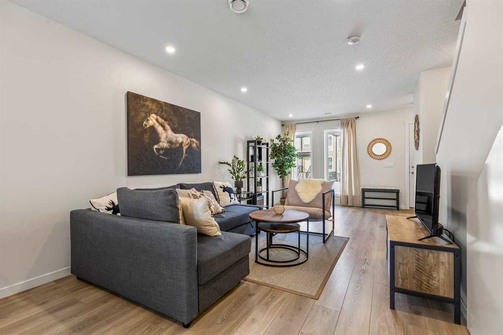 Picture for 505, 338 Seton Circle SE