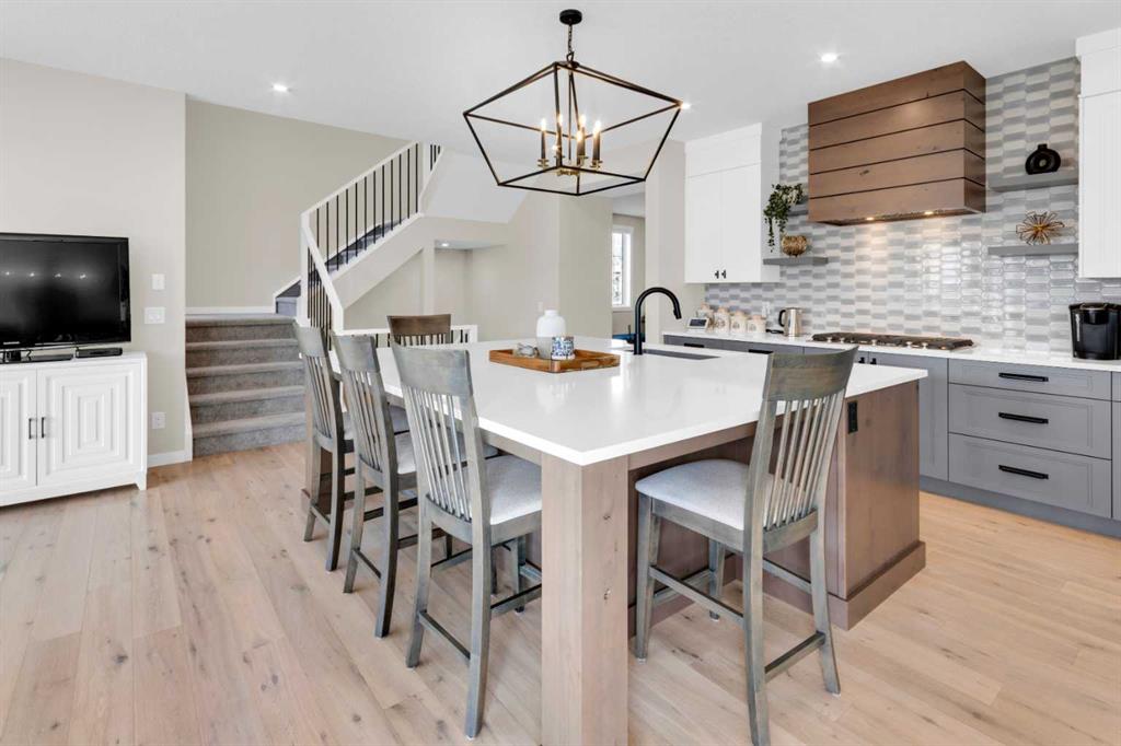 Picture for 61 Cranbrook Rise SE