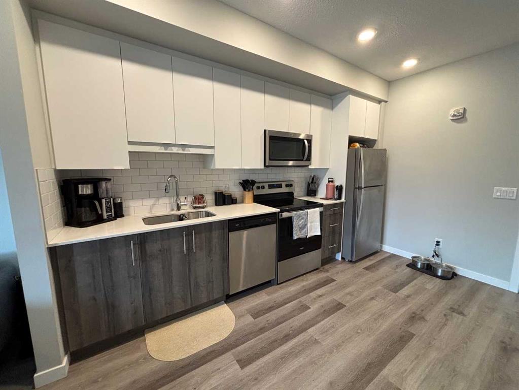 Picture for 129, 1605 17 Street SE