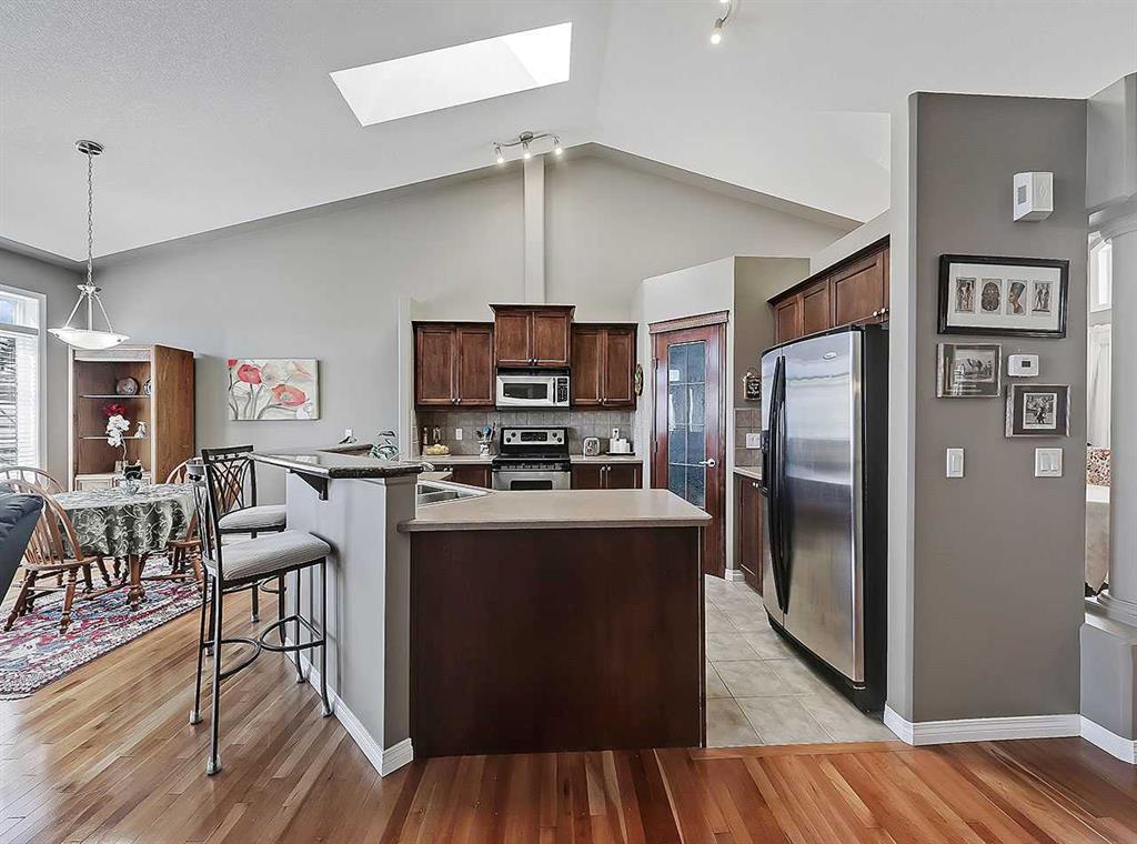 Picture for 439 Rocky Vista Gardens NW