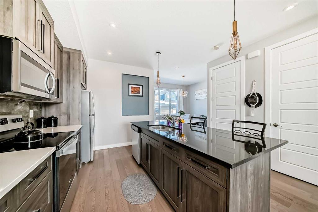 Picture for 1016 Lanark Boulevard SE