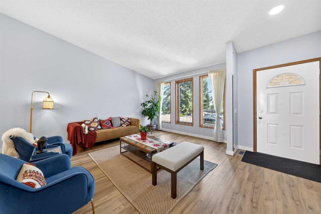 Picture for 31 Edgepark Way NW