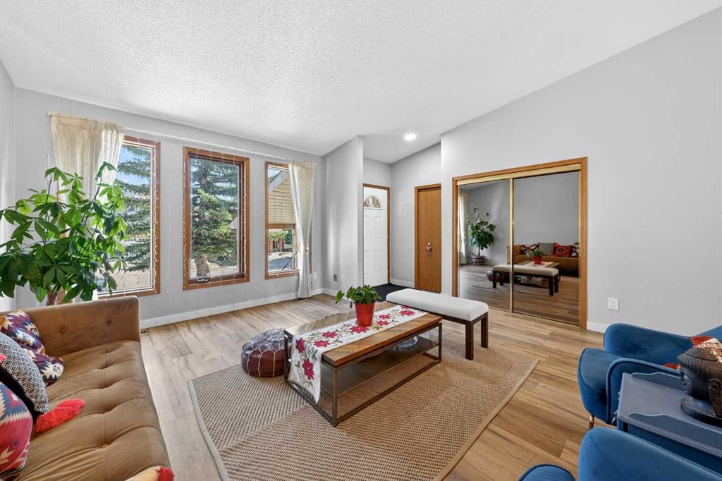 Picture for 31 Edgepark Way NW