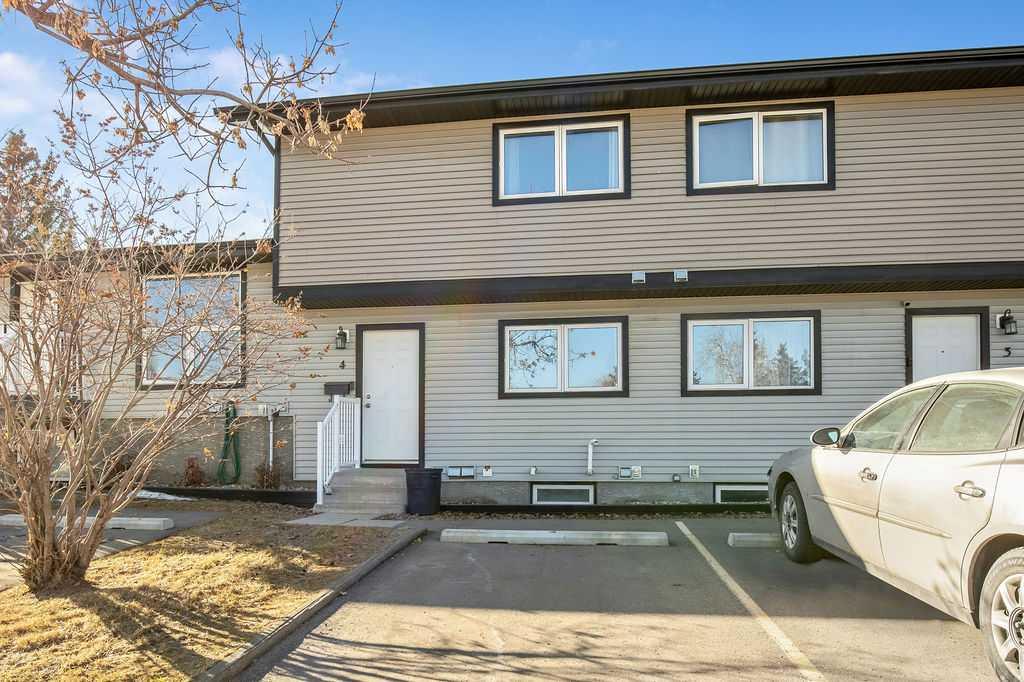 Picture for 4, 51 Big Hill Way SE