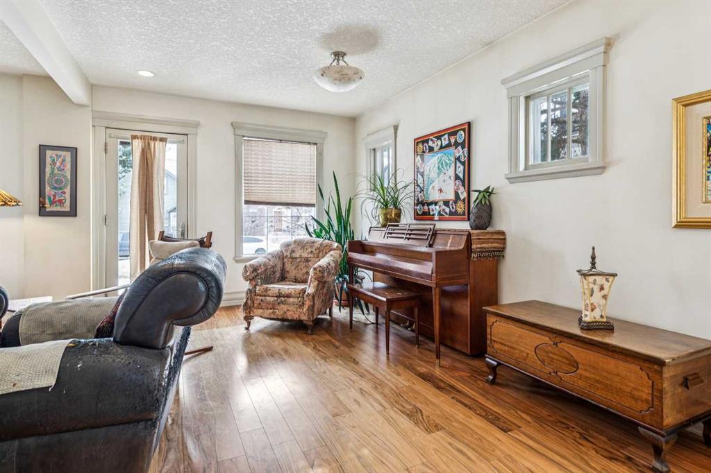 Picture for 515 7 Street NE