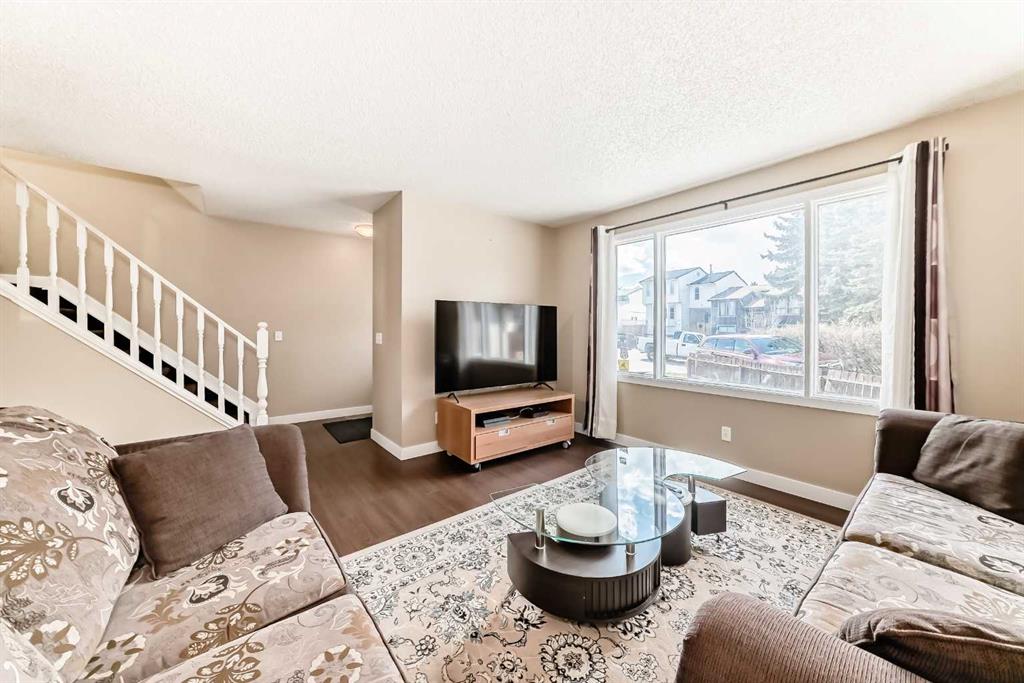 Picture for 148 Pinemill Mews NE