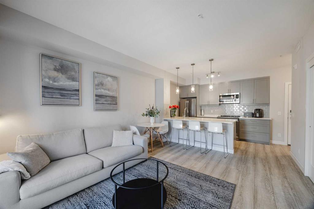 Picture for 315, 100 Auburn Meadows Manor SE