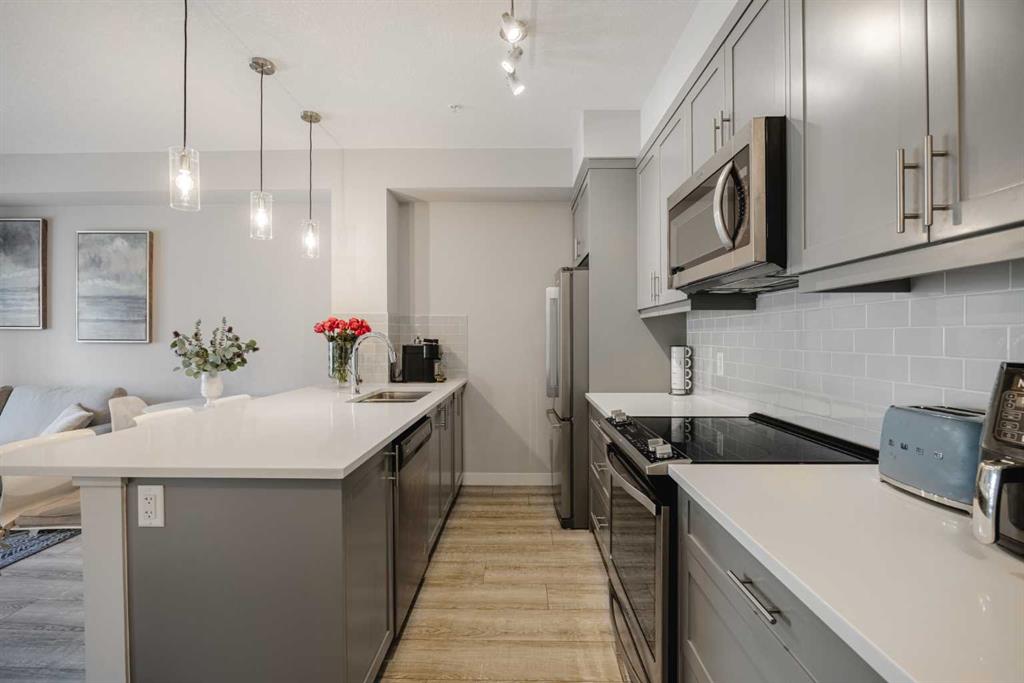 Picture for 315, 100 Auburn Meadows Manor SE