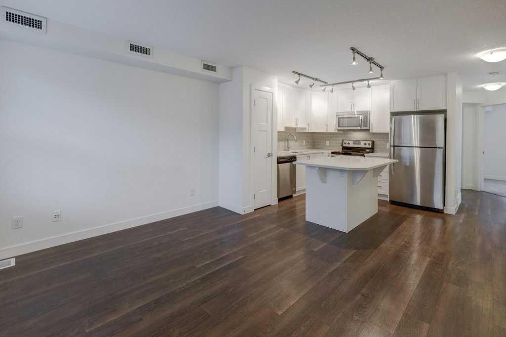 Picture for 28 Evanscrest Gardens NW