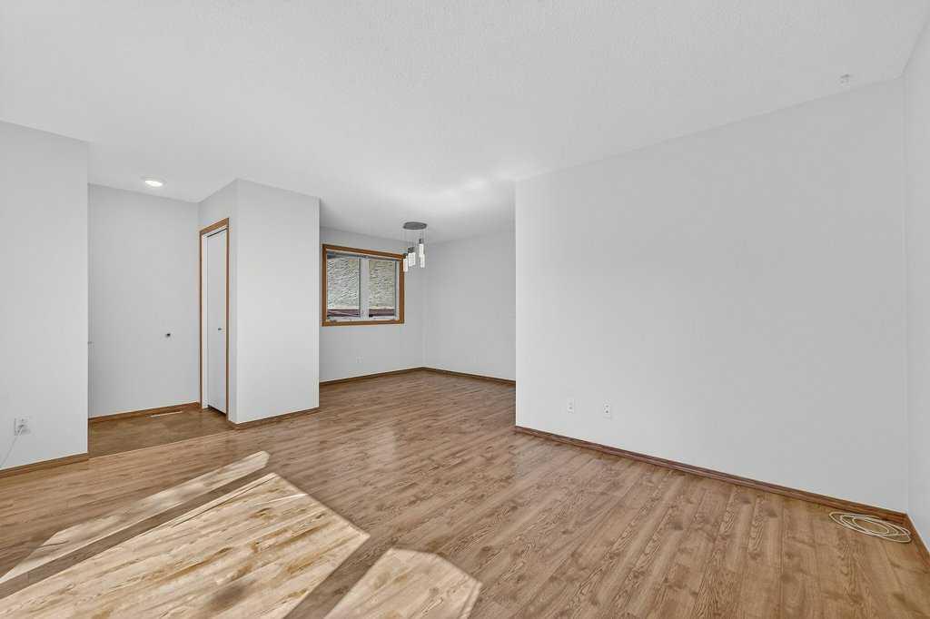 Picture for 3304 Temple Way NE