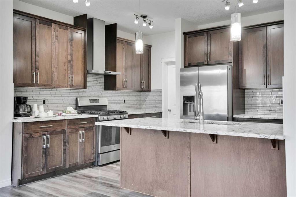 Picture for 379 Skyview Shores Manor NE