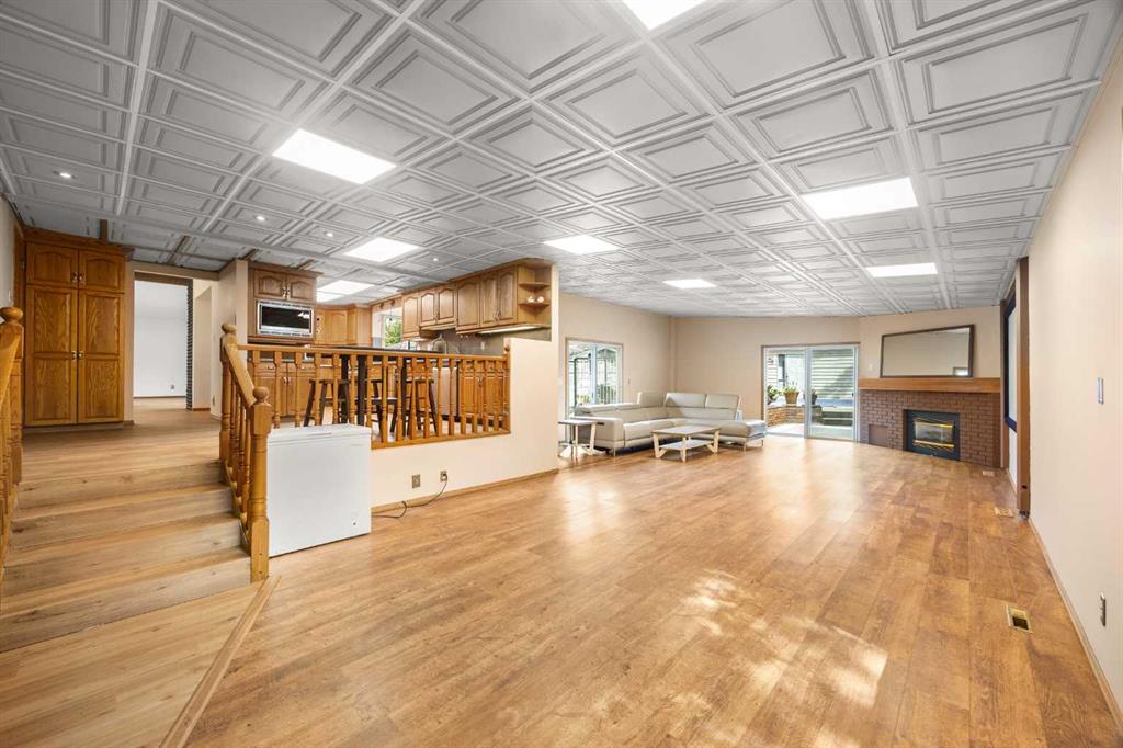 Picture for 1408 104 Avenue SW