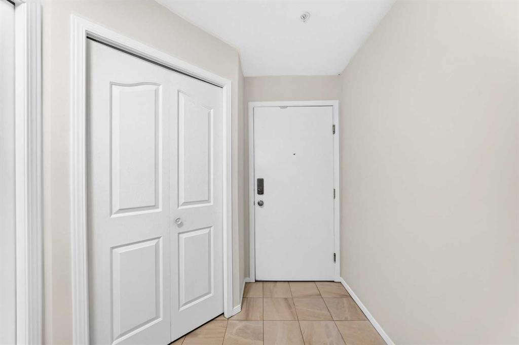 Picture for 109, 5500 Somervale Court SW