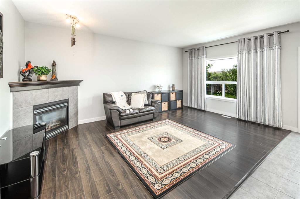 Picture for 127 Everwoods Park SW
