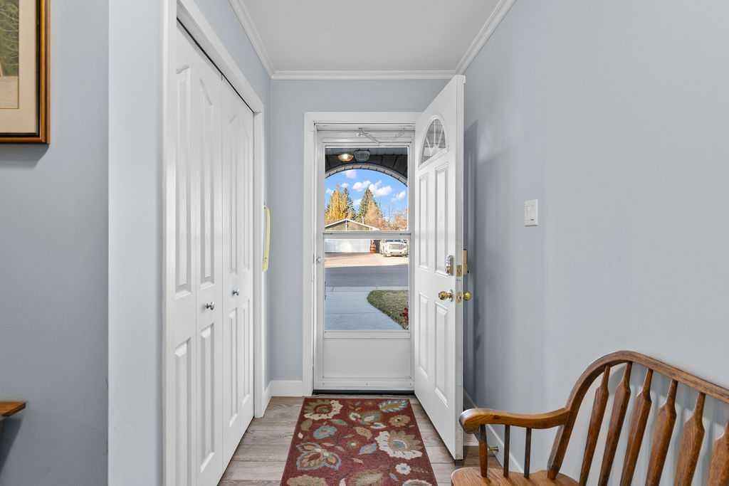 Picture for 1012 8 Street SW