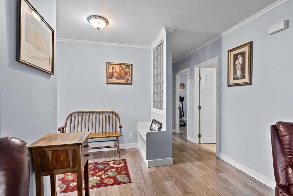 Picture for 1012 8 Street SW