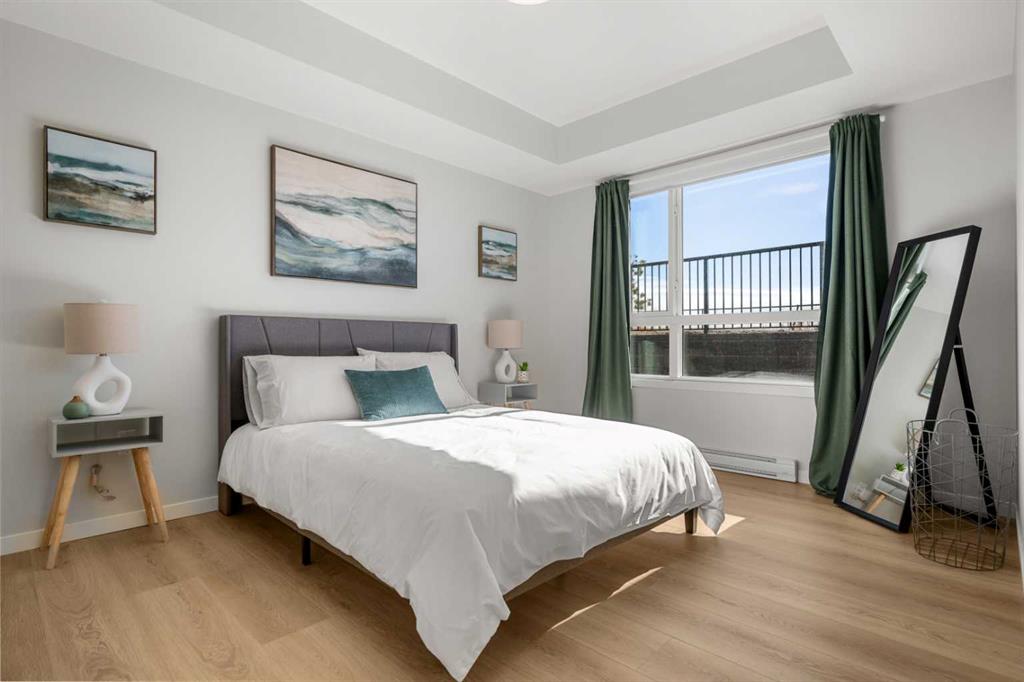 Picture for 4113, 550 Belmont Street 