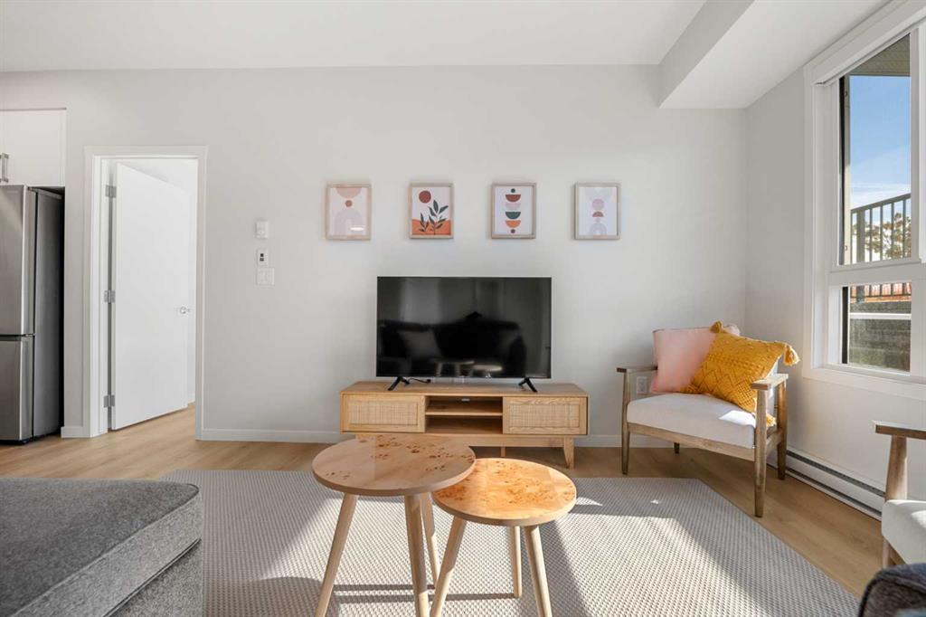 Picture for 4113, 550 Belmont Street 