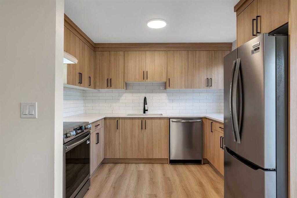 Picture for 64, 23 Glamis Drive SW https://www.cirrealty.ca/reb/creb/26/A2266426_16.jpg