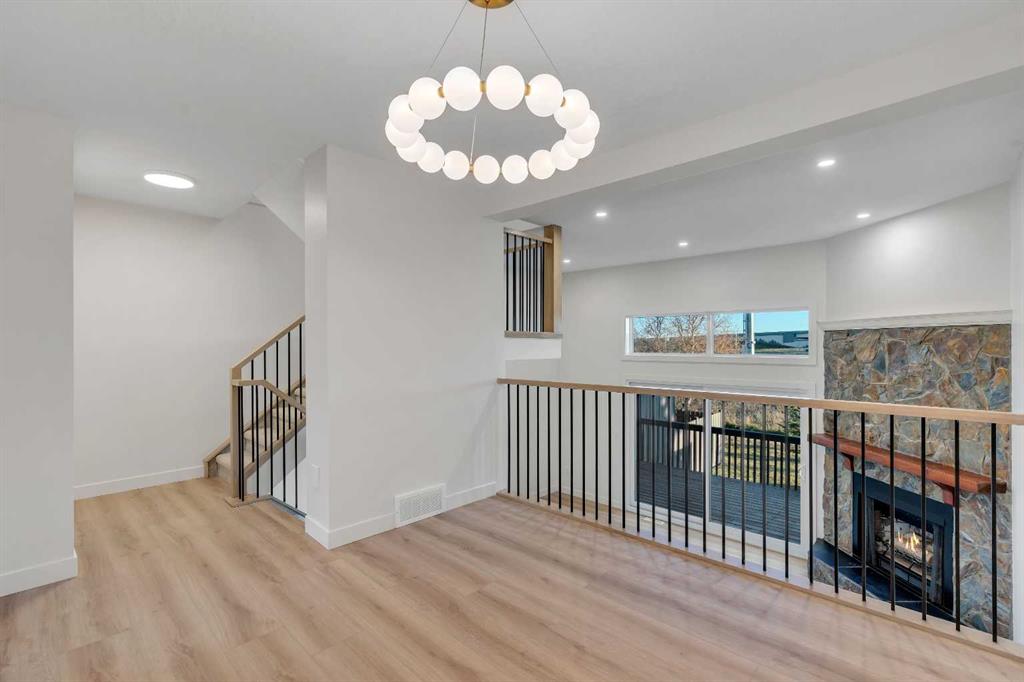 Picture for 64, 23 Glamis Drive SW Picture for 64, 23 Glamis Drive SW