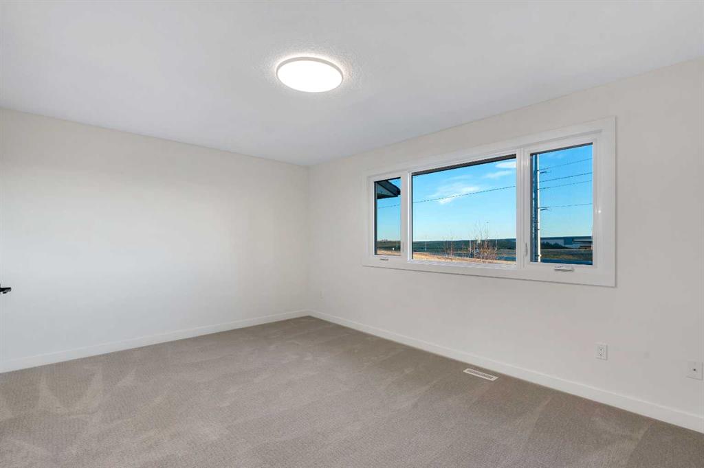 Picture for 64, 23 Glamis Drive SW https://www.cirrealty.ca/reb/creb/26/A2266426_26.jpg