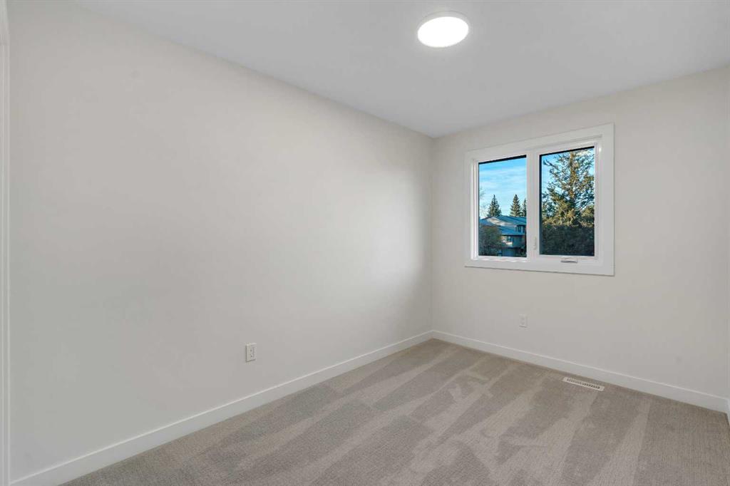 Picture for 64, 23 Glamis Drive SW https://www.cirrealty.ca/reb/creb/26/A2266426_27.jpg