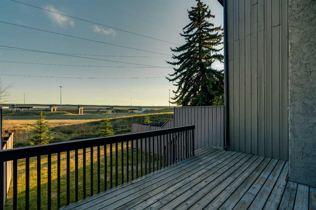 Picture for 64, 23 Glamis Drive SW https://www.cirrealty.ca/reb/creb/26/A2266426_31.jpg