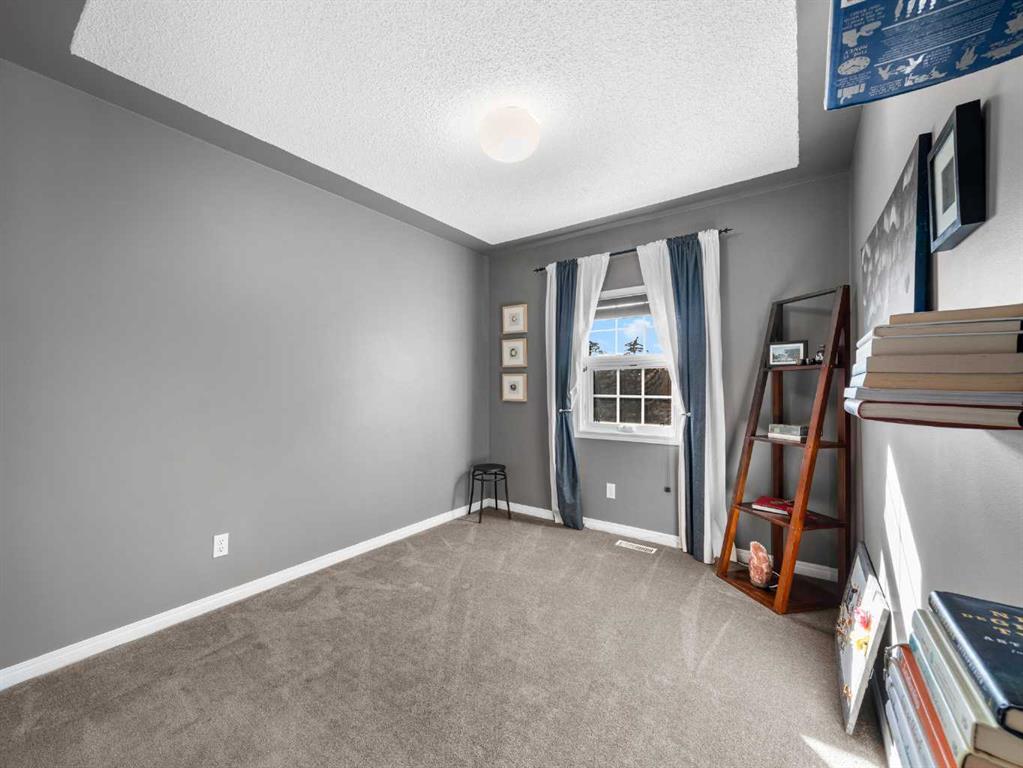 Picture for 9995 Scurfield Drive NW https://www.cirrealty.ca/reb/creb/26/A2266526_24.jpg