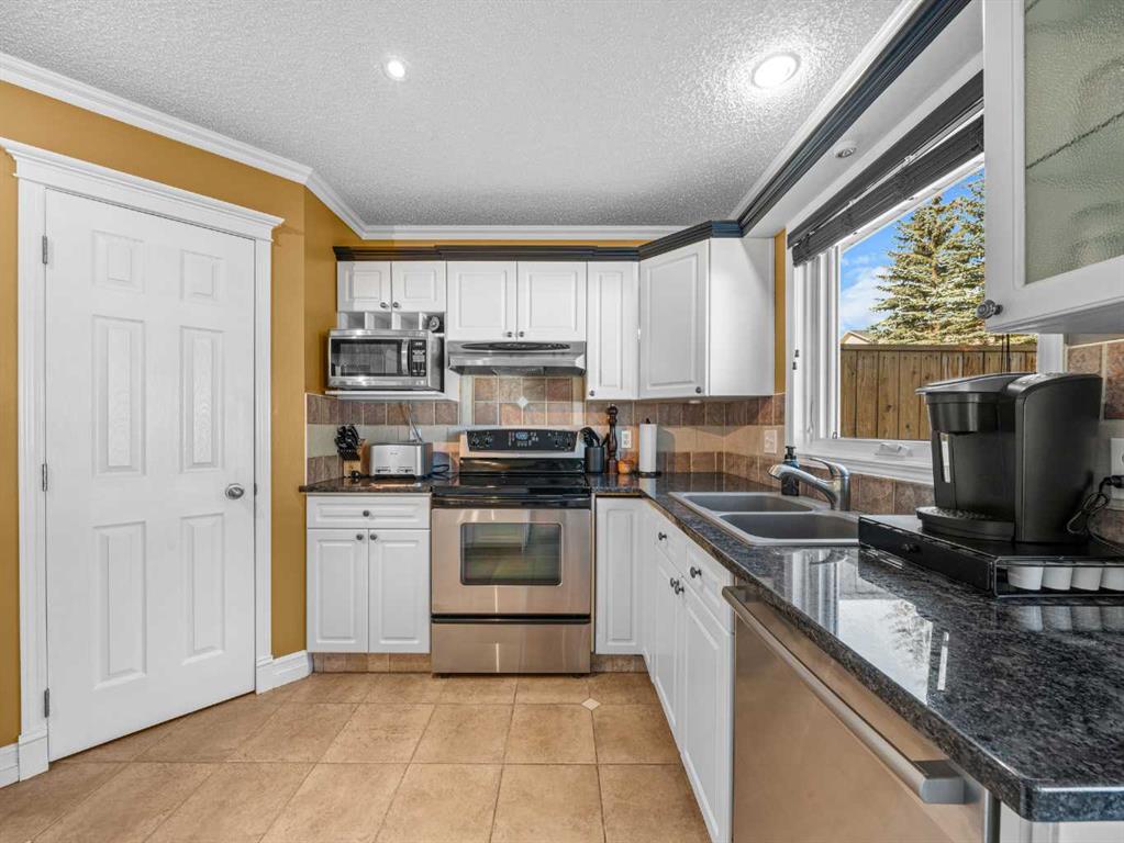 Picture for 9995 Scurfield Drive NW https://www.cirrealty.ca/reb/creb/26/A2266526_8.jpg
