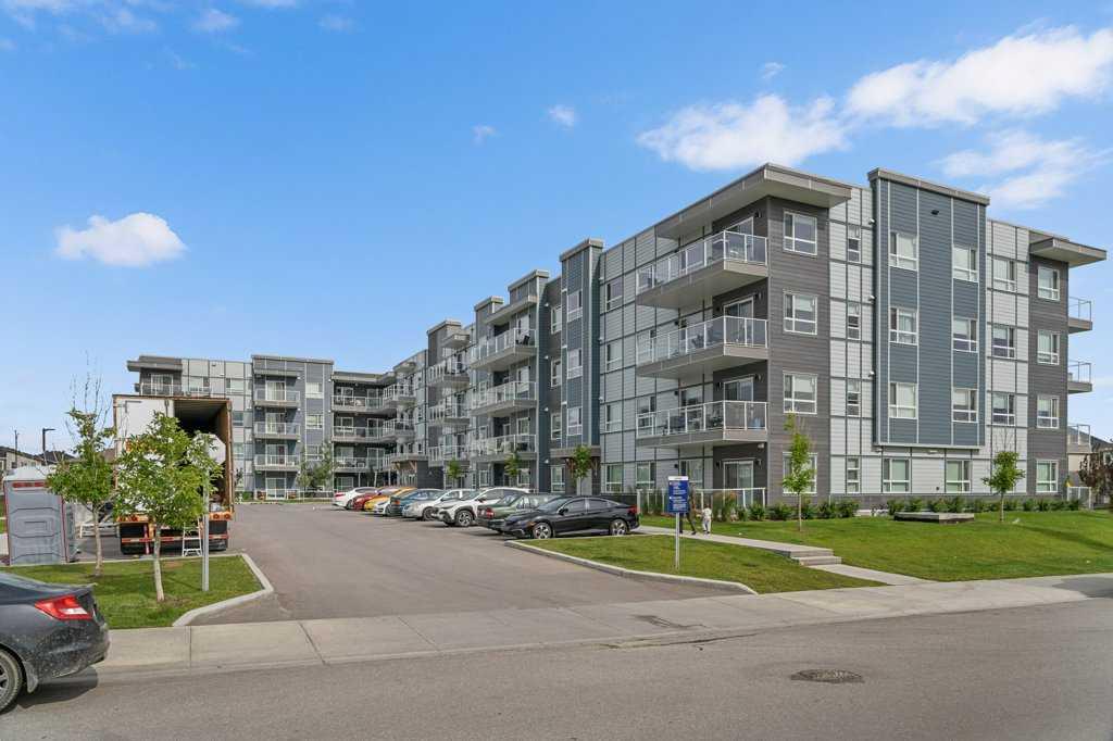 Picture for 307, 40 Carrington Plaza NW