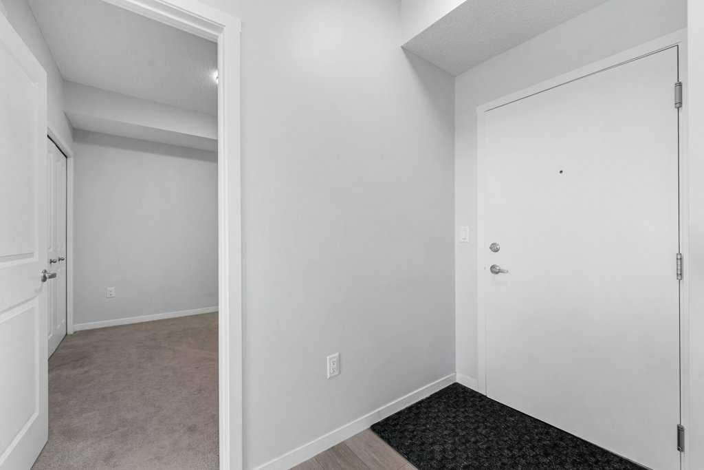 Picture for 307, 40 Carrington Plaza NW