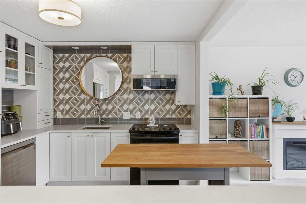 Picture for 310, 1001 13 Avenue SW