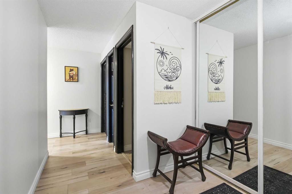 Picture for 310, 1001 13 Avenue SW