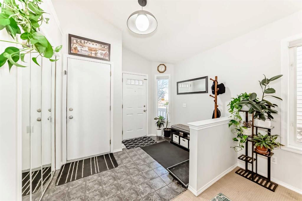 Picture for 241 Los Alamos Place NE