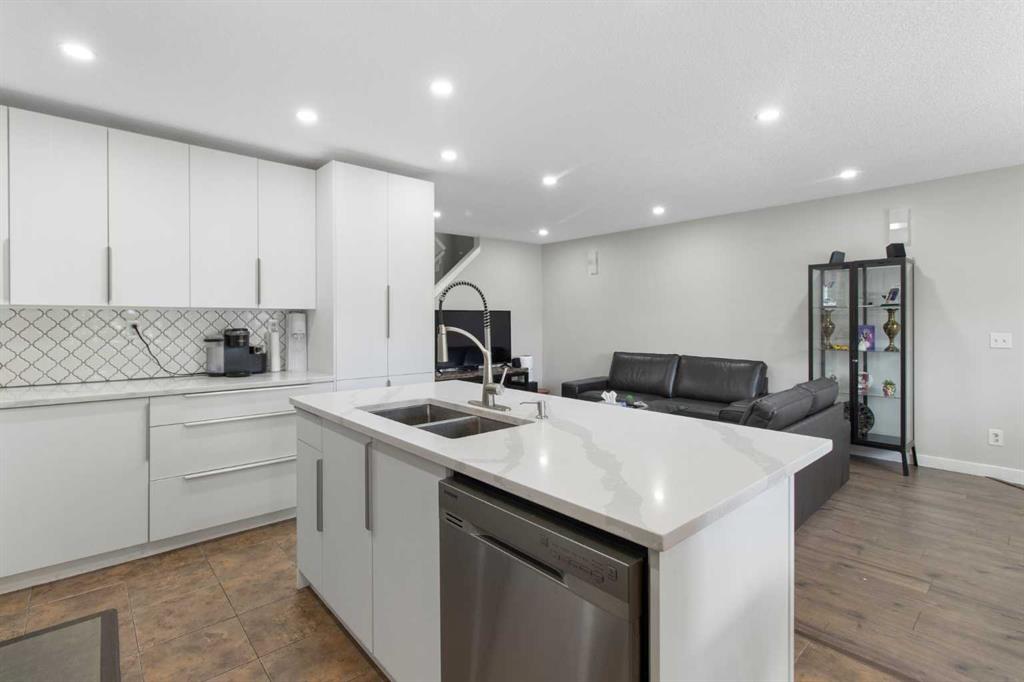 Picture for 31 Bridlewood Road SW