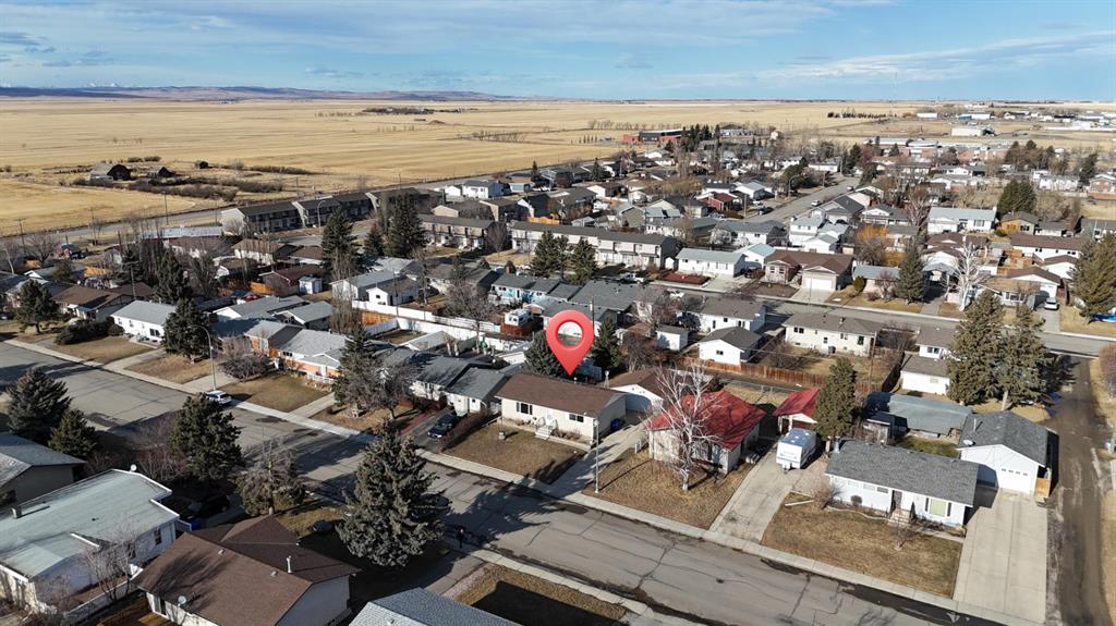 Picture for 524 51 Avenue W