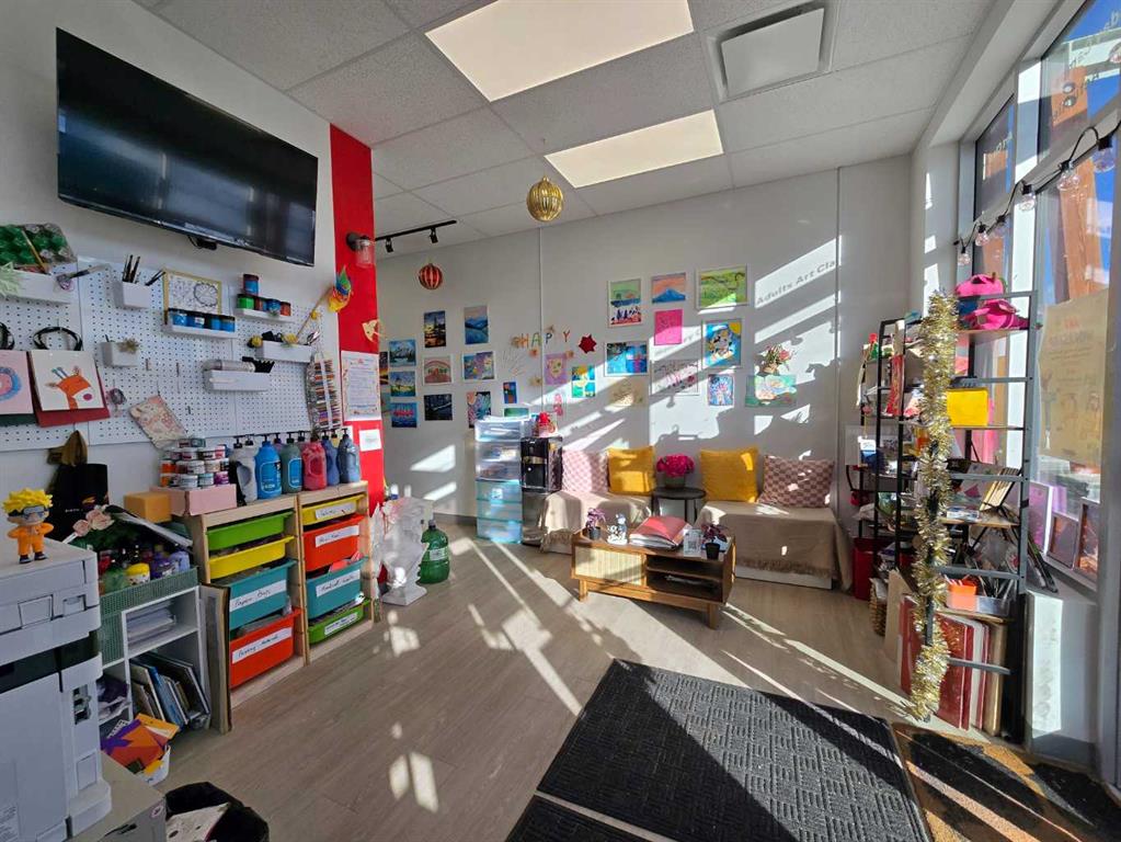 Picture for 2130, 2 Royal Vista Link NW