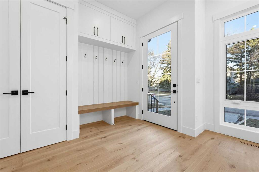 Picture for 3515 42 Street SW