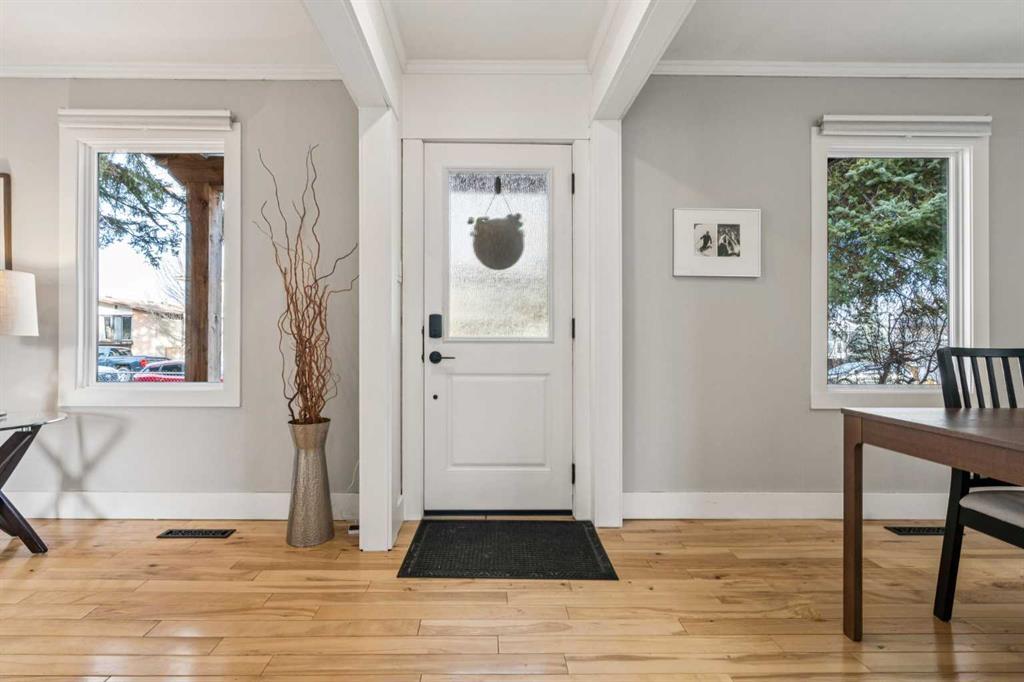 Picture for 7511 36 Avenue NW