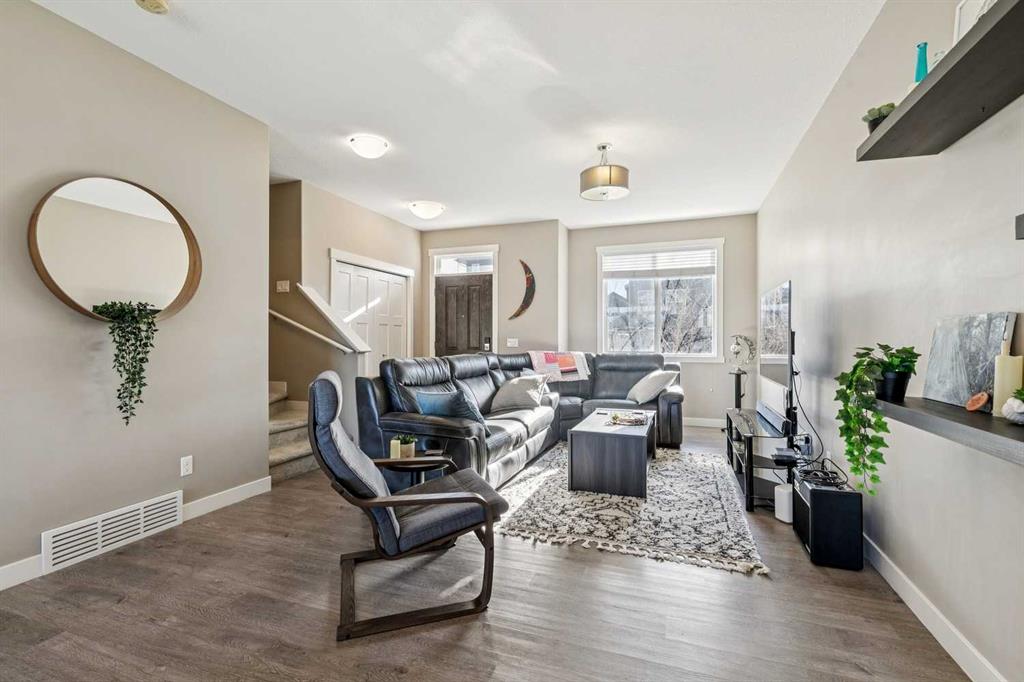 Picture for 605 Evanston Manor NW