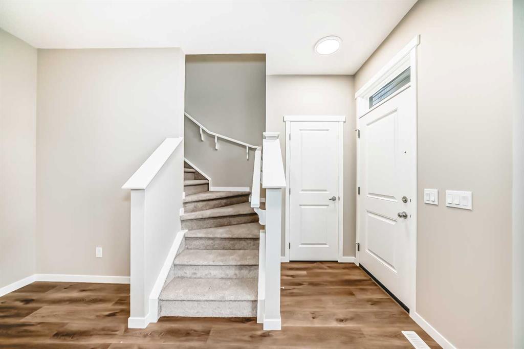 Picture for 432 Hotchkiss Drive SE