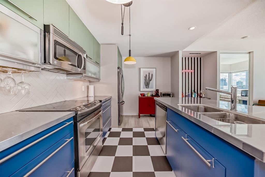 Picture for 1401, 215 13 Avenue SW