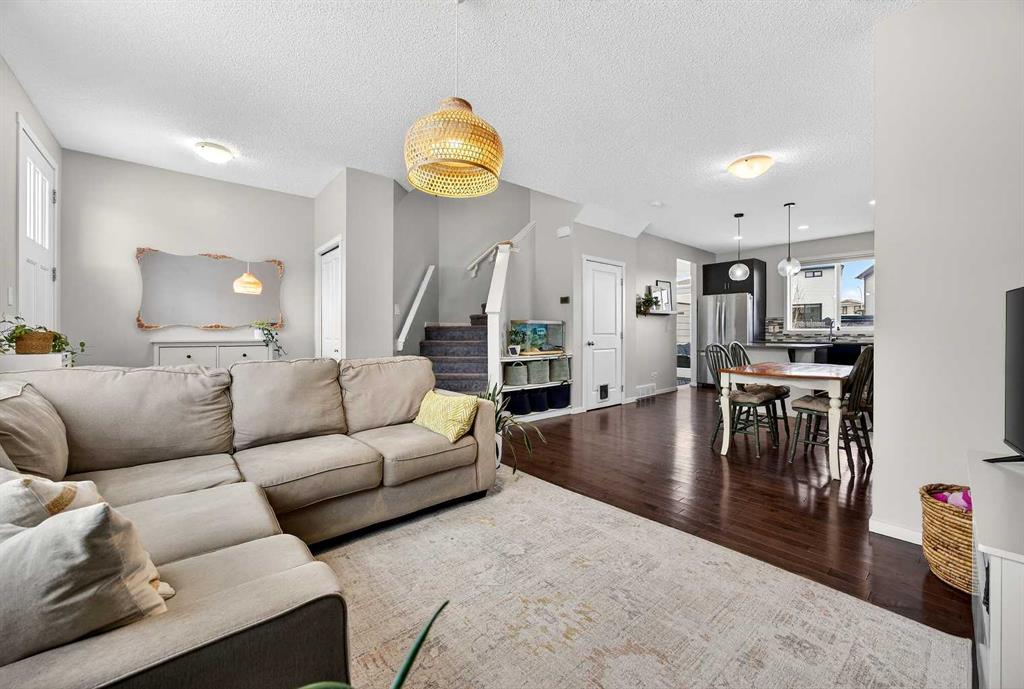 Picture for 369 Walden Parade SE