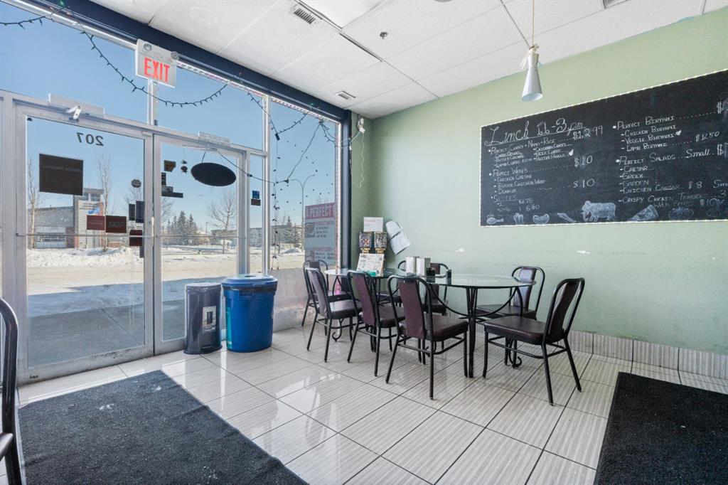 Picture for 2903 Kingsview Boulevard SE