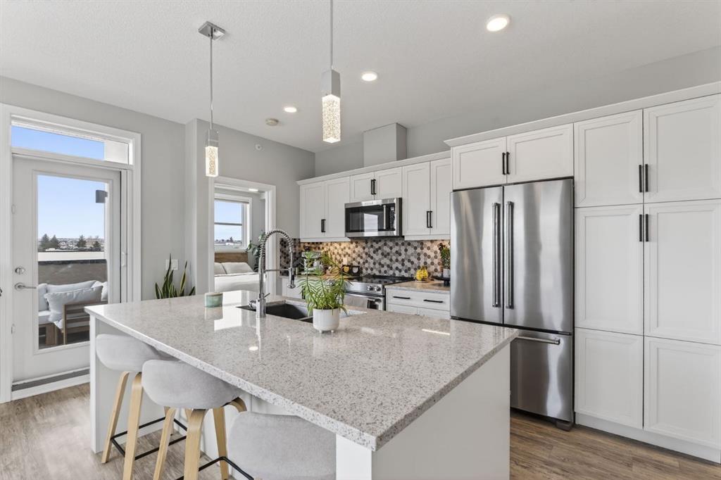 Picture for 1402, 80 Greenbriar Place NW