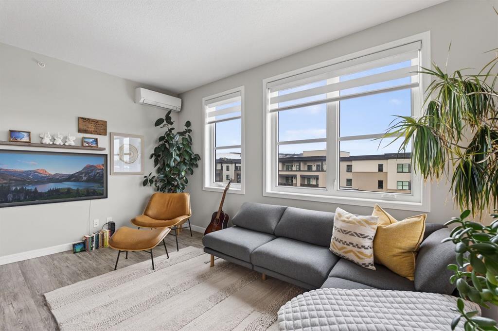 Picture for 1402, 80 Greenbriar Place NW